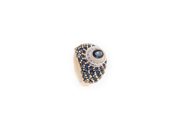 Sapphire ring