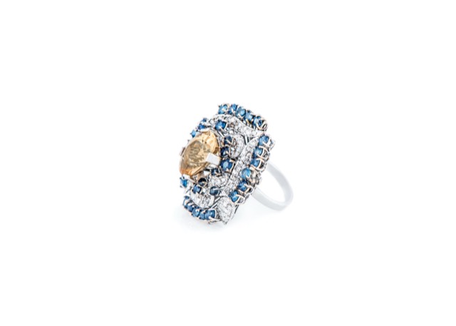 Sapphire & golden beryl ring