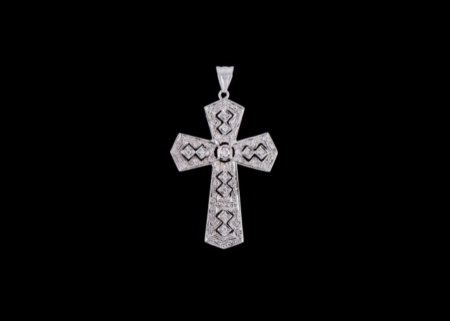 Diamond pendant